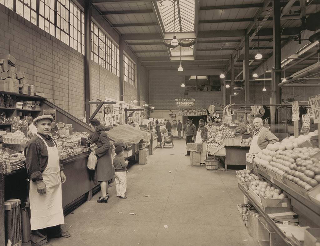 Annette Food Market | meal takeaway | 240 Annette St, Toronto, ON M6P 1R1, Canada | 4165194103 OR +1 416-519-4103