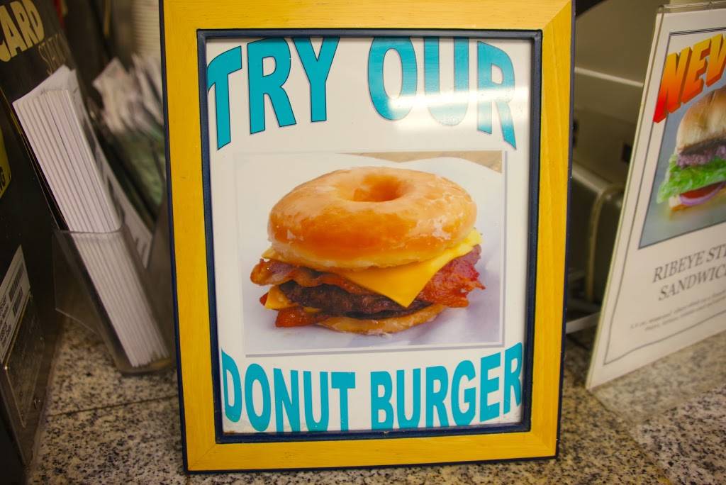 Garlands Hamburgers | restaurant | 701 W Grand Ave, Grover Beach, CA 93433, USA | 8054816512 OR +1 805-481-6512