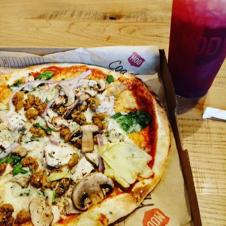 MOD Pizza | restaurant | 10173 Grand Pkwy #104, Richmond, TX 77407, USA | 8325585534 OR +1 832-558-5534