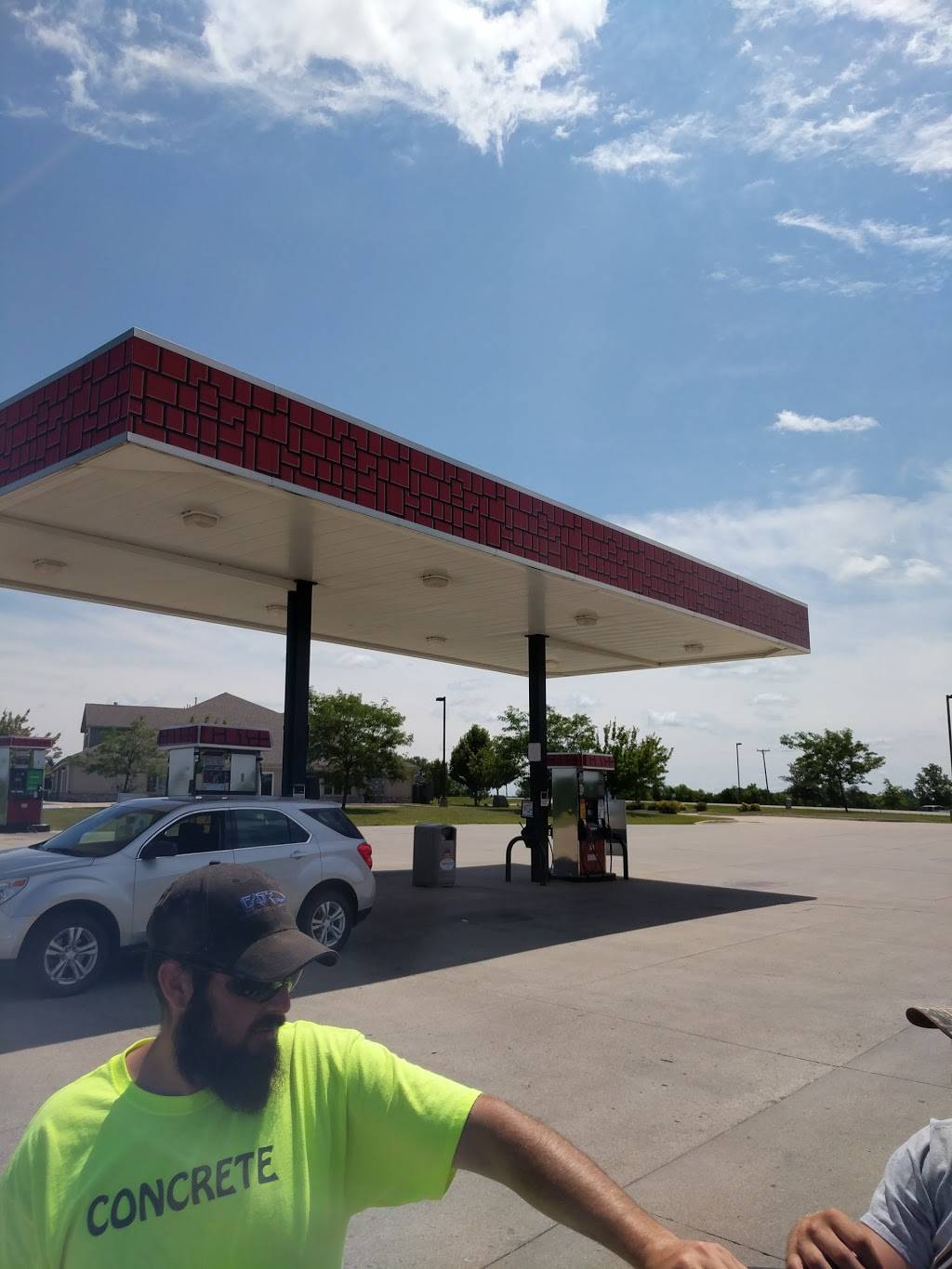 Caseys | meal takeaway | 6301 SE 116th St, Runnells, IA 50237, USA | 5159662001 OR +1 515-966-2001