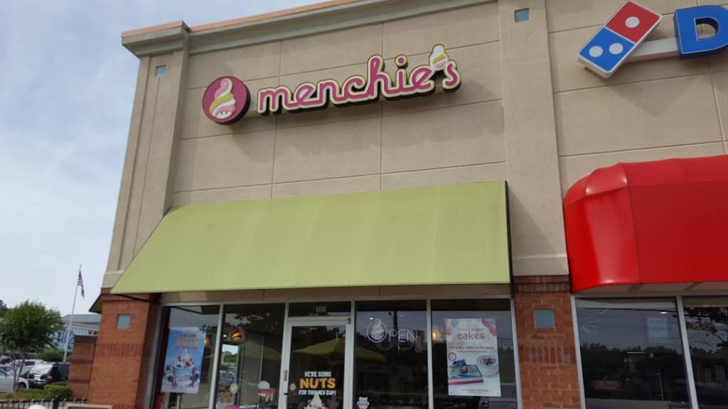 Menchies Frozen Yogurt | bakery | 2265 Towne Lake Pkwy Ste 108B, Woodstock, GA 30189, USA | 7709244004 OR +1 770-924-4004