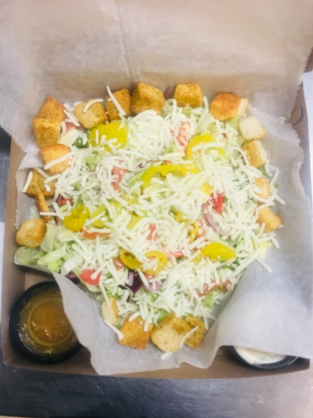 Yummiez | restaurant | 2501Pine Ave, Niagara Falls, NY 14301, USA | 7164985000 OR +1 716-498-5000