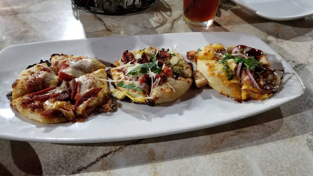 Bostons Restaurant & Sports Bar | restaurant | 10440 ODonnell Pl, Waldorf, MD 20603, USA | 3013964988 OR +1 301-396-4988