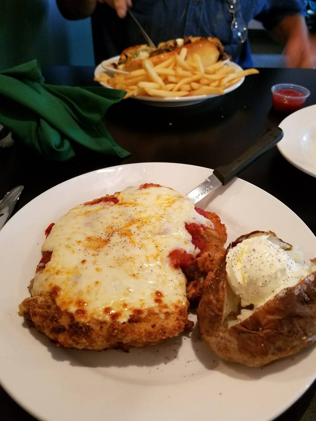 Mannings Fireside Manor | restaurant | 5377 W Lake Rd, Dunkirk, NY 14048, USA | 7166791199 OR +1 716-679-1199