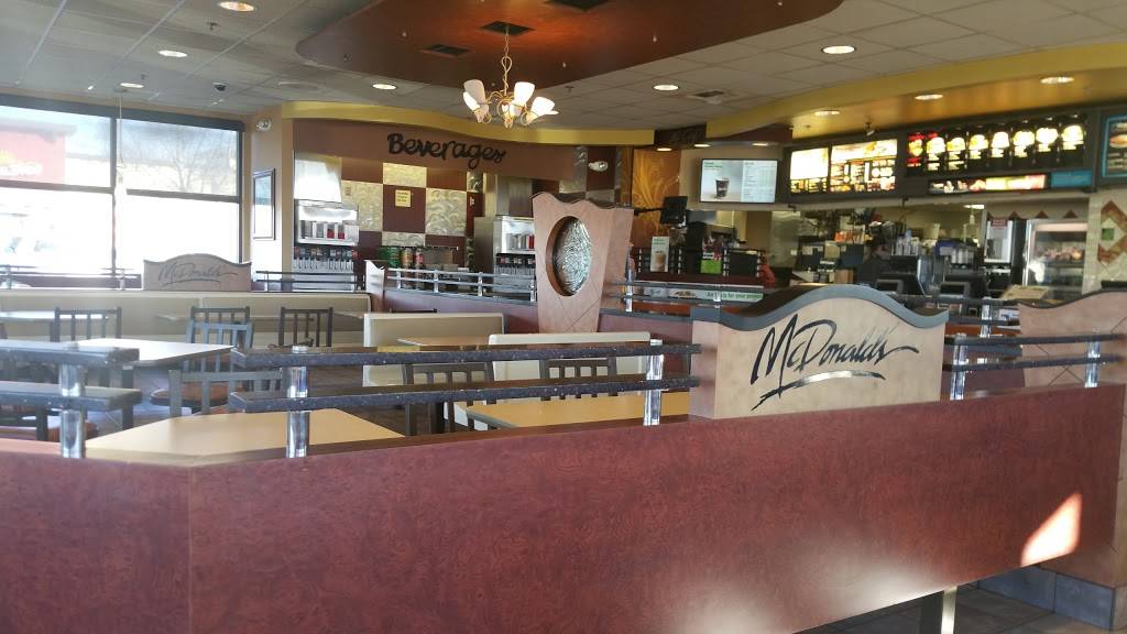 McDonalds | cafe | 8220 Calvine Rd, Sacramento, CA 95828, USA | 9165252755 OR +1 916-525-2755