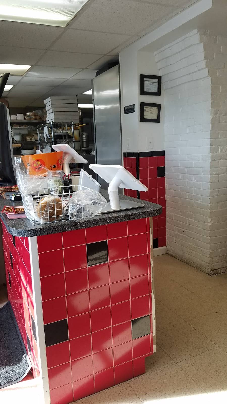 Bubba fryes Wings & Things | restaurant | 22 Elm St, North Berwick, ME 03906, USA | 2076762700 OR +1 207-676-2700