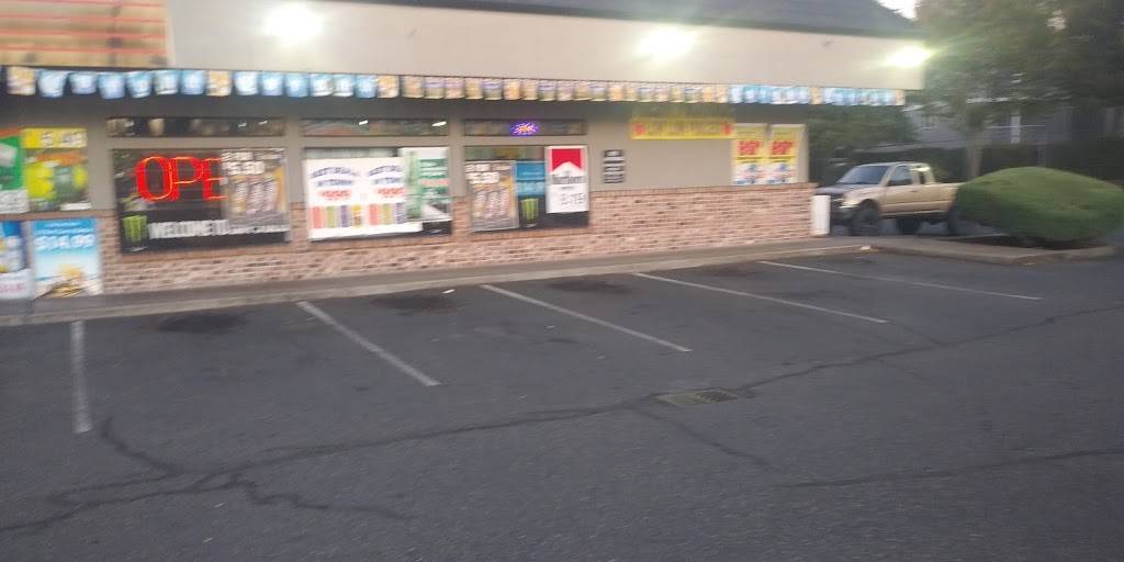 Jims Deli Market with Skippers | restaurant | 9318 Steele St S # 1, Tacoma, WA 98444, USA | 2532750589 OR +1 253-275-0589