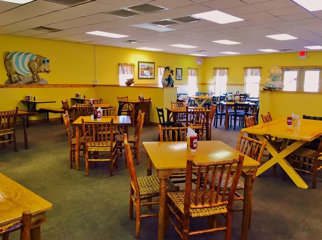 Big Ds BBQ Trough | restaurant | 2917 Church St, Conway, SC 29526, USA | 8433657485 OR +1 843-365-7485