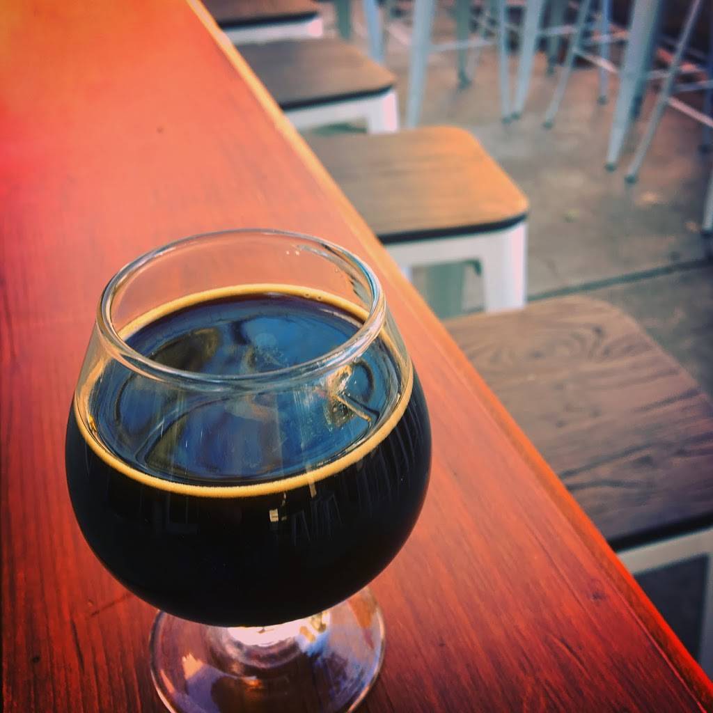 Big Stump Brewing Company | restaurant | 1716 L St, Sacramento, CA 95811, USA | 9166687433 OR +1 916-668-7433