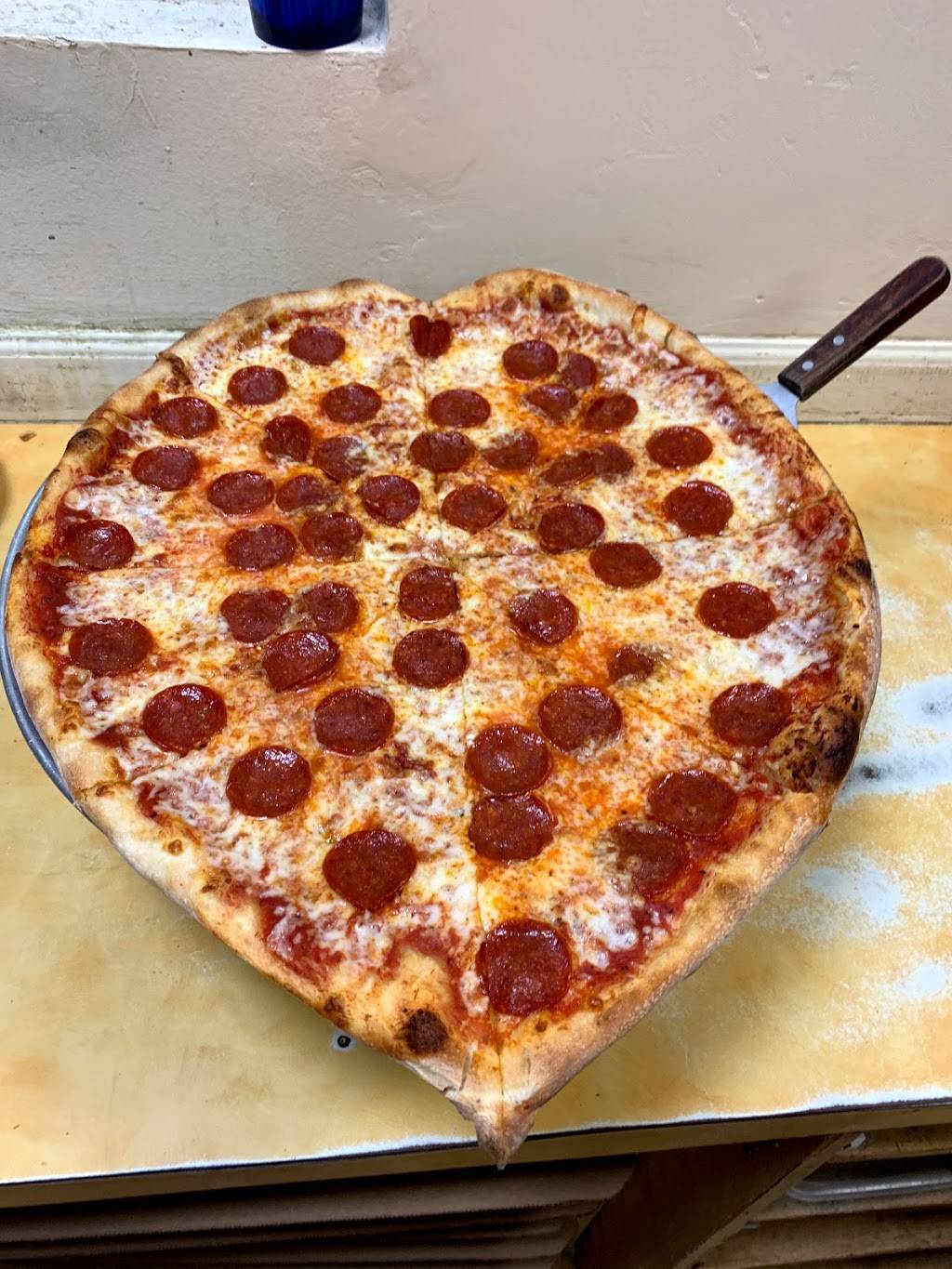 Atlas Pizza | restaurant | 517 Kempsville Rd, Chesapeake, VA 23320, USA | 7573128181 OR +1 757-312-8181