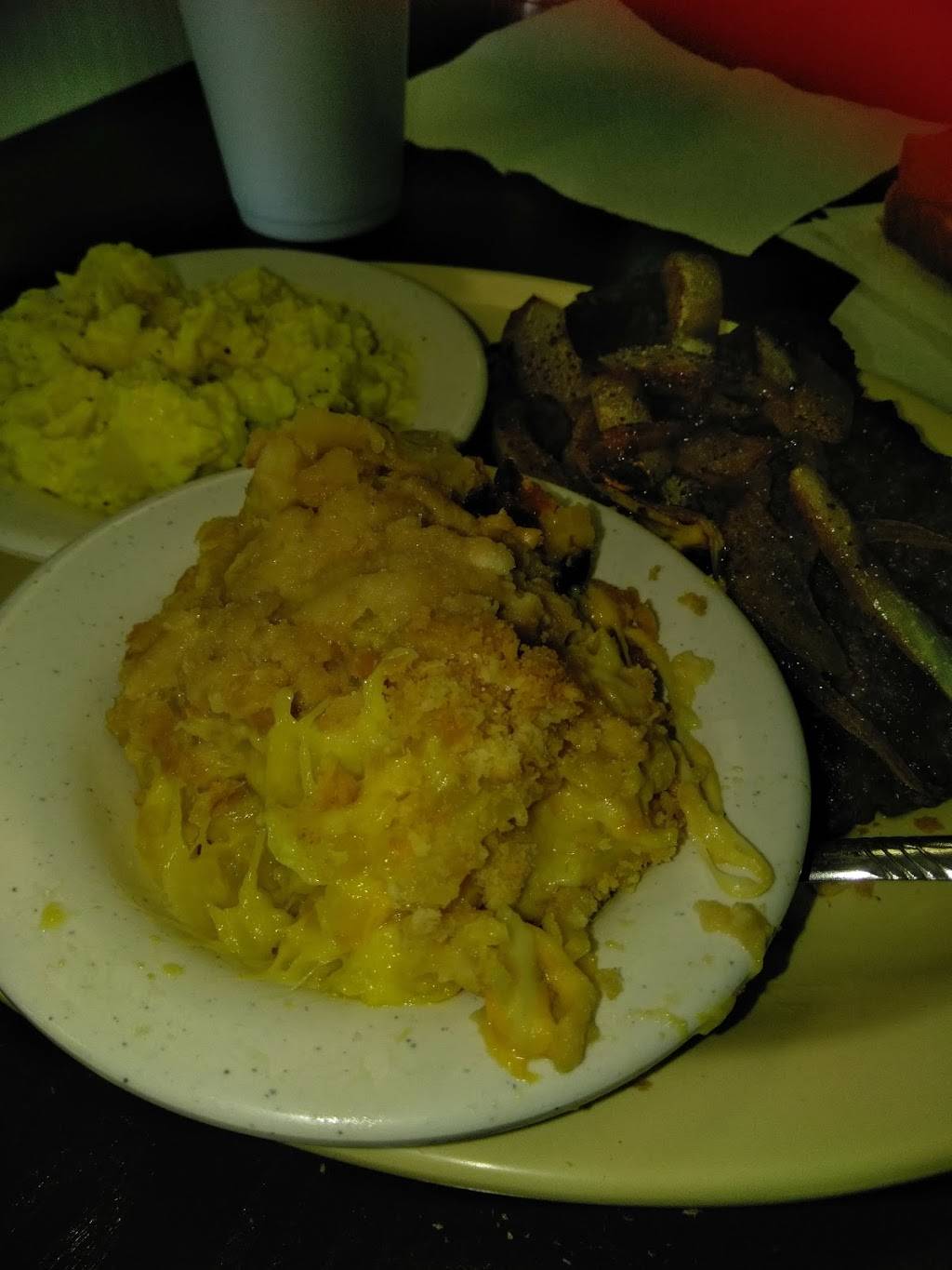 Commerce Hamburgers | restaurant | 788 S Broad St, Commerce, GA 30529, USA | 7067652827 OR +1 706-765-2827