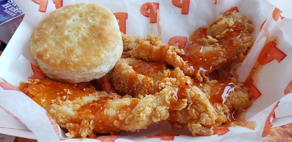 Popeyes Louisiana Kitchen | restaurant | 3707 US-301 North, Ellenton, FL 34222, USA | 9418402843 OR +1 941-840-2843