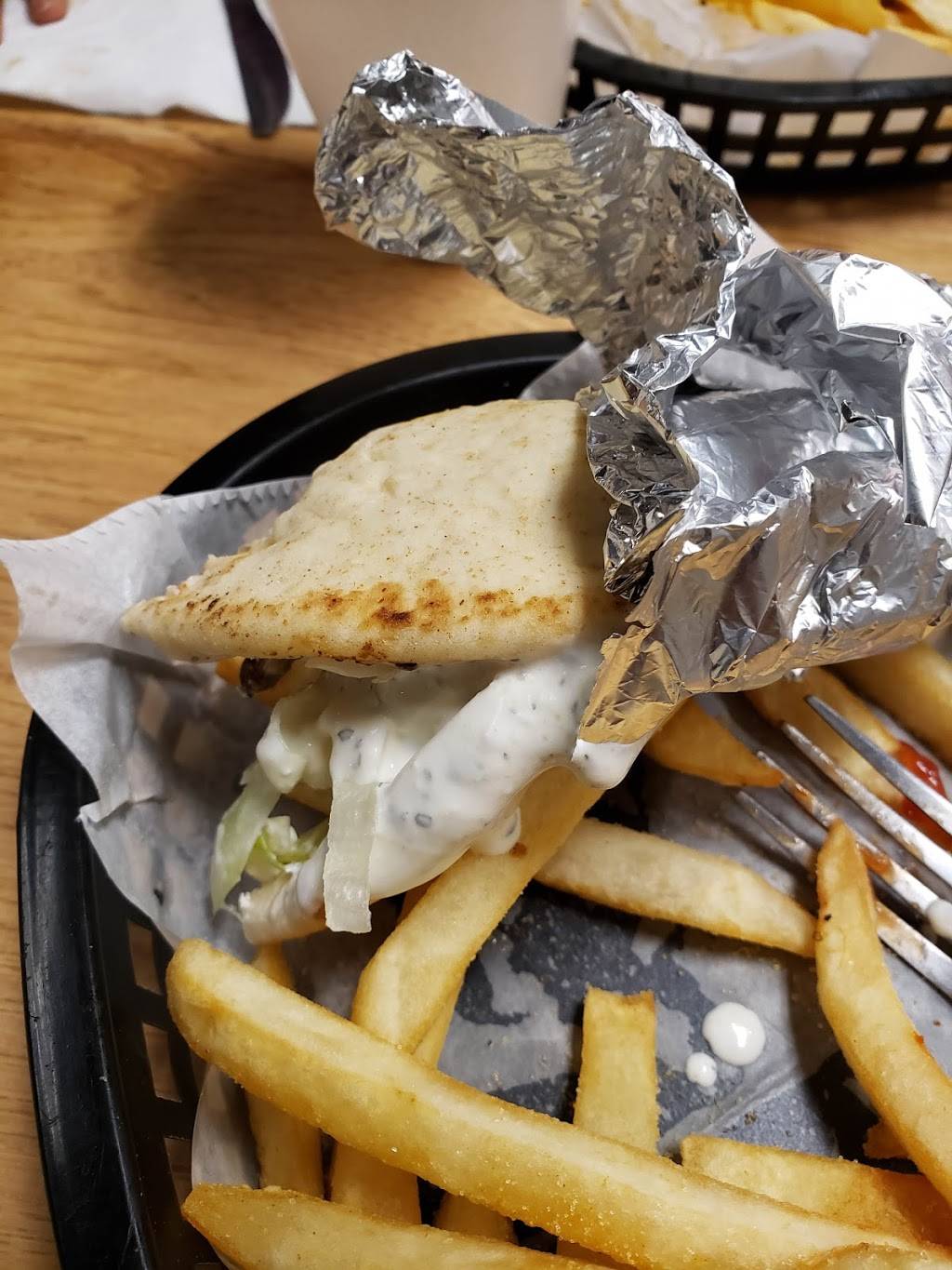 Zeitouni Mediterranean Grill | restaurant | 3419 Toringdon Way A-124, Charlotte, NC 28277, USA | 7047524245 OR +1 704-752-4245