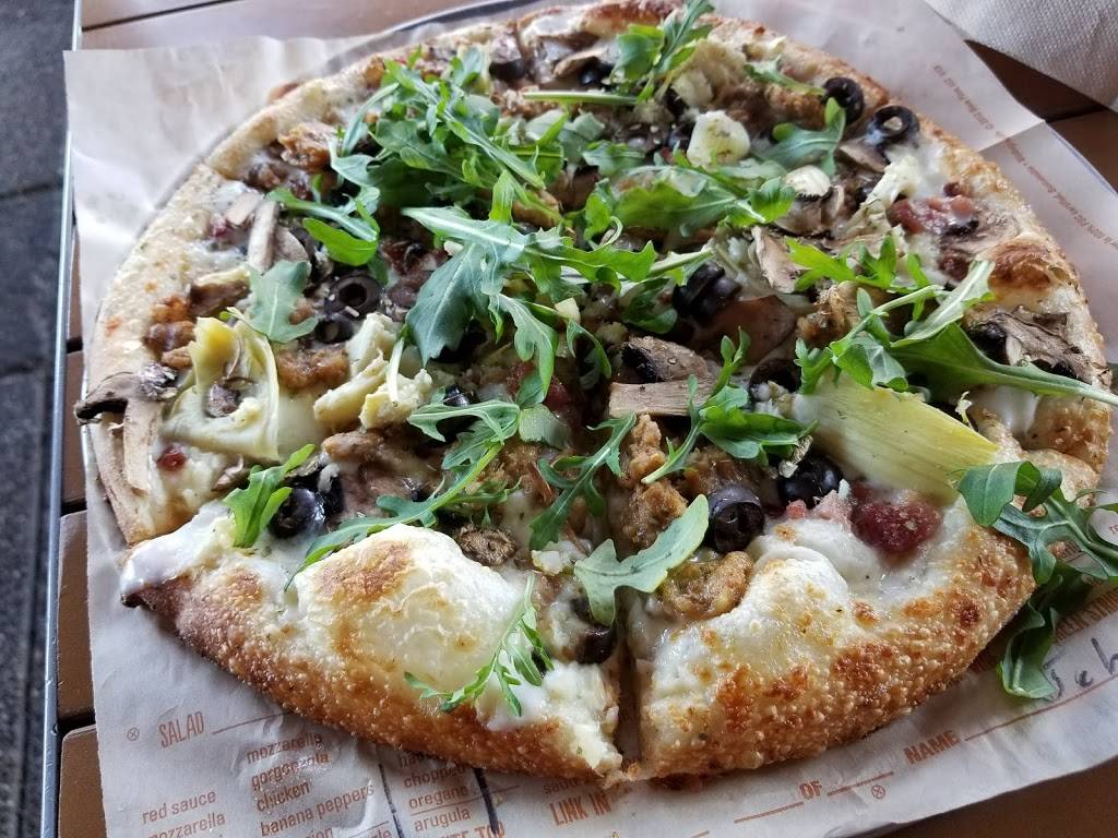 Blaze Pizza | meal takeaway | 2137 Golden Centre Ln, Gold River, CA 95670, USA | 9167426027 OR +1 916-742-6027