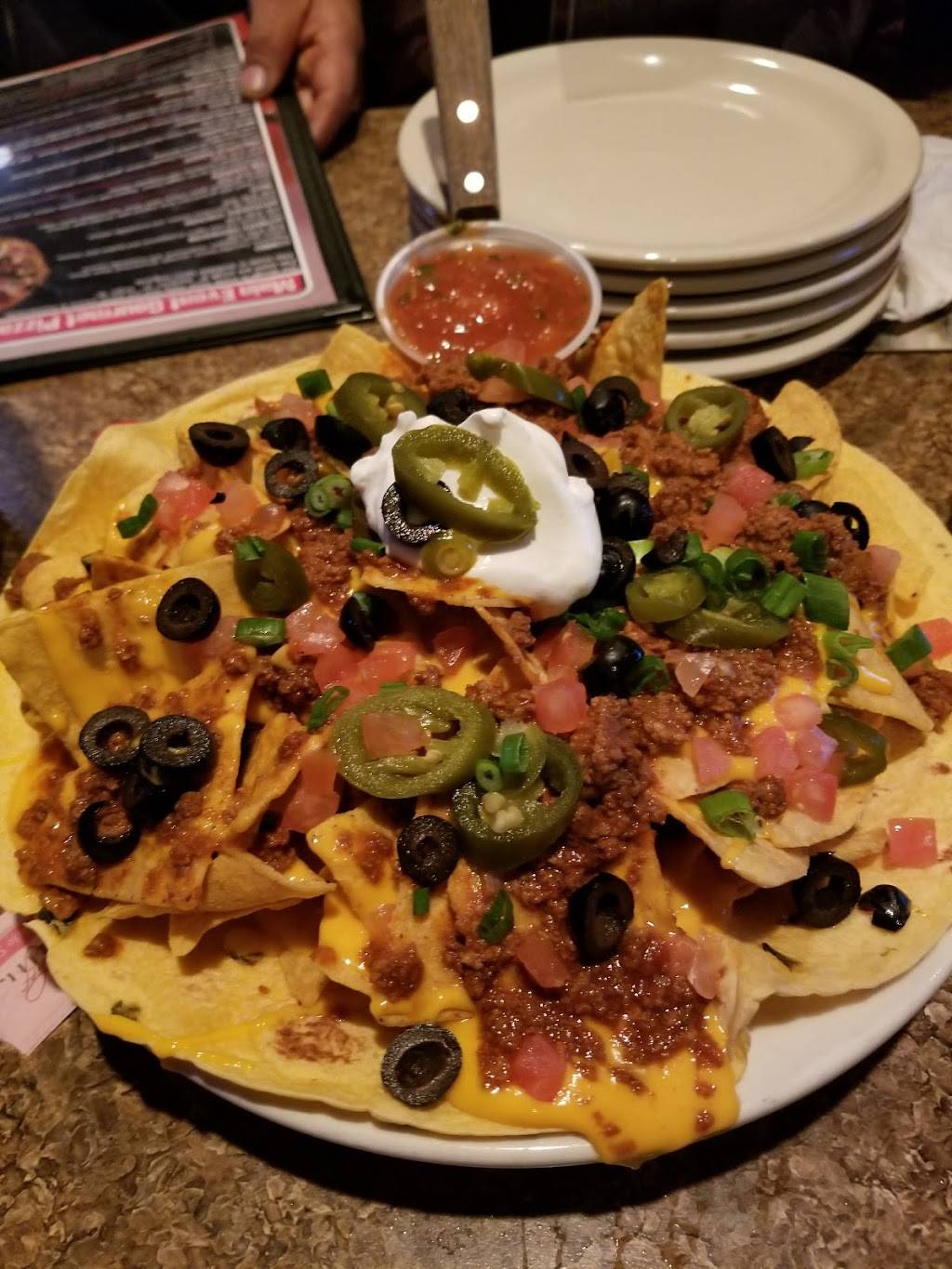 IceHouse Sports Bar | restaurant | 10920 Emmet St, Omaha, NE 68164, USA | 4029342337 OR +1 402-934-2337