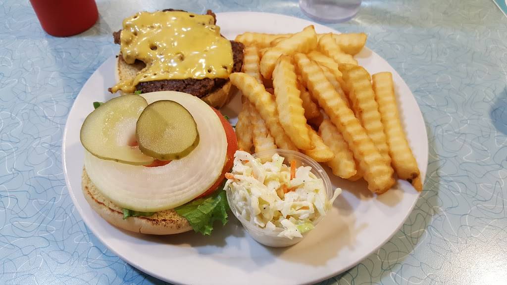 Hathaways Diner | restaurant | 441 Vine St, Cincinnati, OH 45202, USA | 5136211332 OR +1 513-621-1332