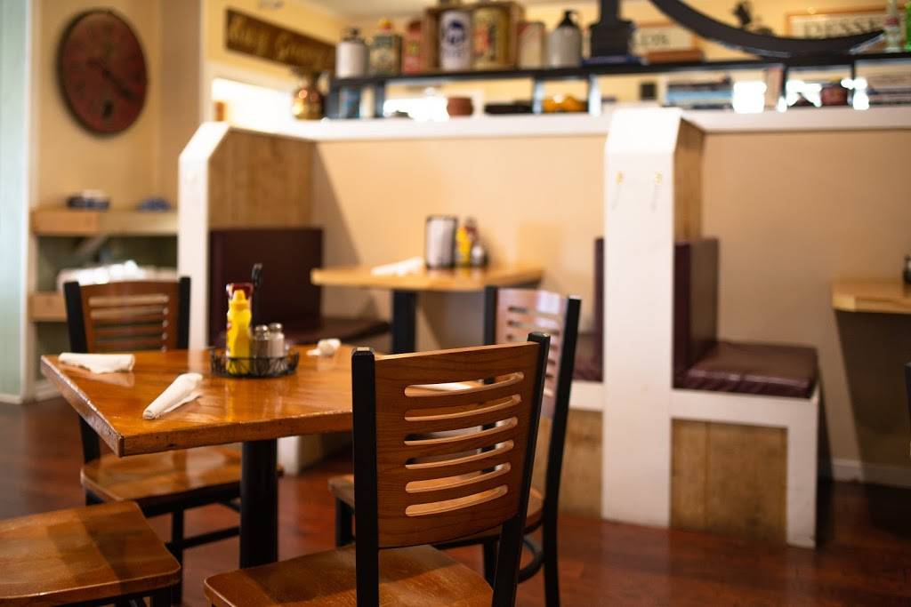 Swingbellys | restaurant | 3101 East, US-12, Michigan City, IN 46360, USA | 2198745718 OR +1 219-874-5718