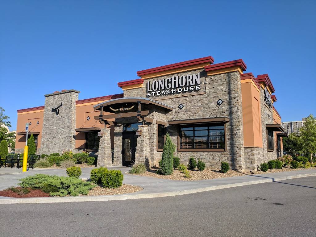 LongHorn Steakhouse | meal takeaway | 7740 Kingston Pike, Knoxville, TN 37919, USA | 8656938700 OR +1 865-693-8700