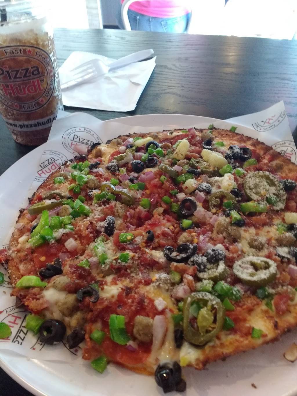 PizzaHudl | restaurant | 1924 S Santa Fe Ave, Moore, OK 73160, USA | 4057038721 OR +1 405-703-8721