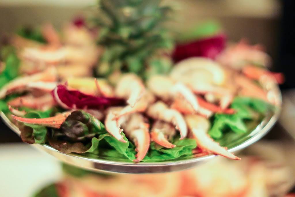 The Center Club | restaurant | 100 Light St #16, Baltimore, MD 21202, USA | 4107277788 OR +1 410-727-7788