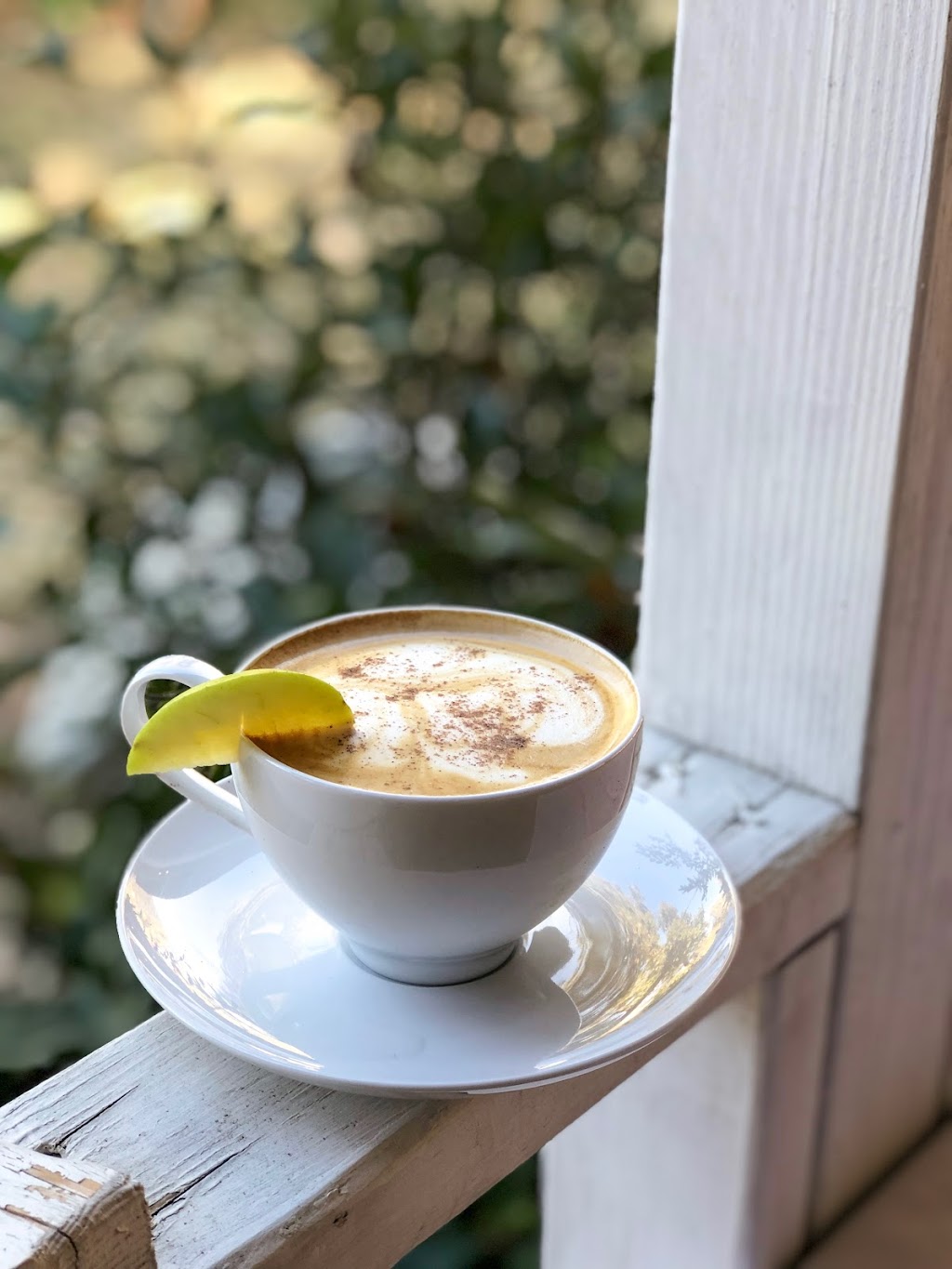 Wilshires Apple Shed | restaurant | 11925 Oak Glen Rd, Yucaipa, CA 92399, USA | 9097903322 OR +1 909-790-3322