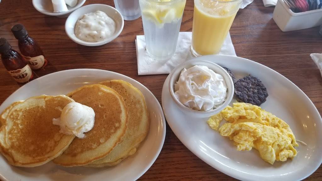 Cracker Barrel Old Country Store | restaurant | 1458 Southlake Plaza Dr, Morrow, GA 30260, USA | 7709614533 OR +1 770-961-4533
