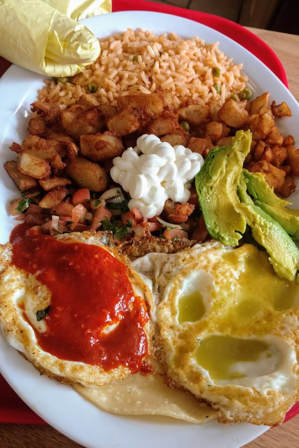 Los Armandos | restaurant | 4732 E Thomas Rd, Phoenix, AZ 85018, USA | 6029527027 OR +1 602-952-7027