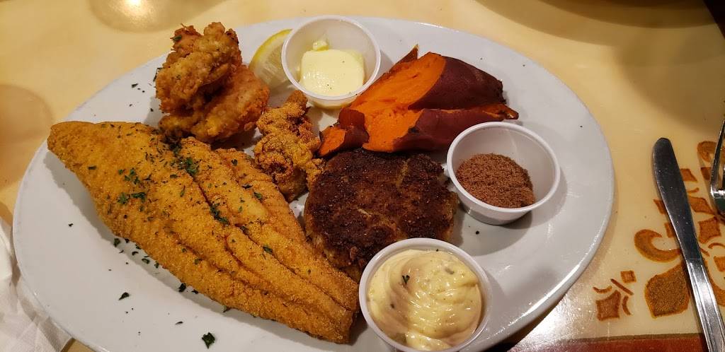 Lolas | restaurant | 1220 N Town Center Dr, Las Vegas, NV 89144, USA | 7028715652 OR +1 702-871-5652