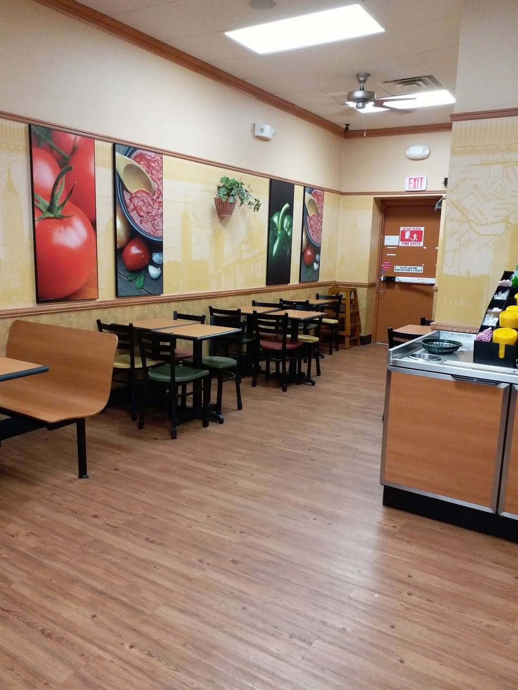Subway Restaurants | restaurant | 5626 Walzem Rd, San Antonio, TX 78218, USA | 2106468052 OR +1 210-646-8052