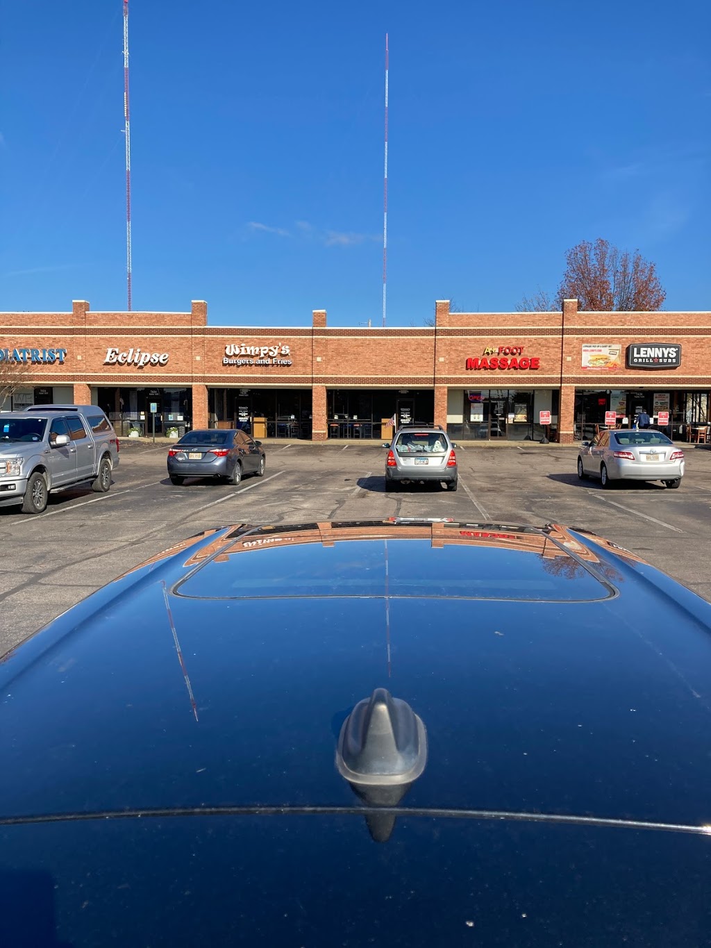 Wimpys Burgers & Fries | restaurant | 7424 US-64 Suite 121, Bartlett, TN 38133, USA | 9013056672 OR +1 901-305-6672