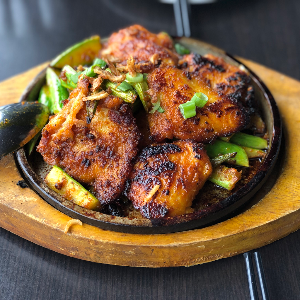 Satay On The Road | restaurant | 2003 Avenue Rd, North York, ON M5M 4A4, Canada | 4164885153 OR +1 416-488-5153