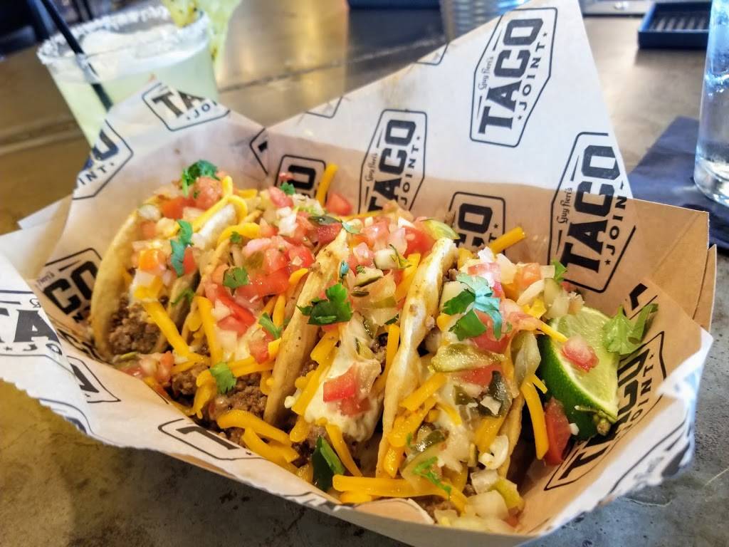Guy Fieris Dive & Taco Joint | restaurant | 1976 Power Plant Pkwy Suite C, Hampton, VA 23666, USA | 7579021613 OR +1 757-902-1613