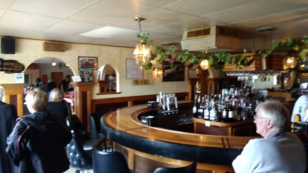 Dom & Phil DeMarinis Original Recipes | restaurant | 1211 E Conway St, Milwaukee, WI 53207, USA | 4144812348 OR +1 414-481-2348