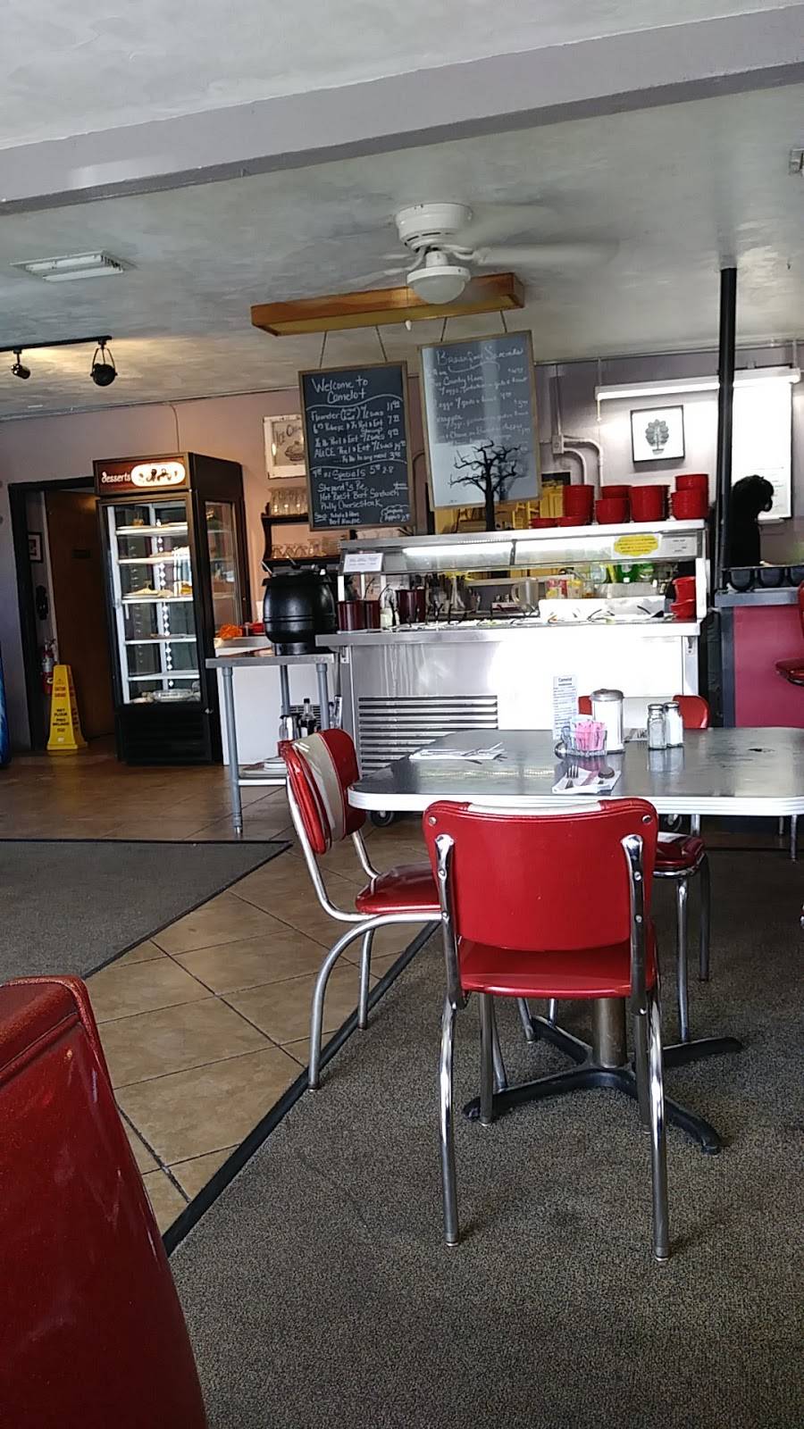 Camelot Country | restaurant | 351 US-1, Oak Hill, FL 32759, USA | 3863450352 OR +1 386-345-0352