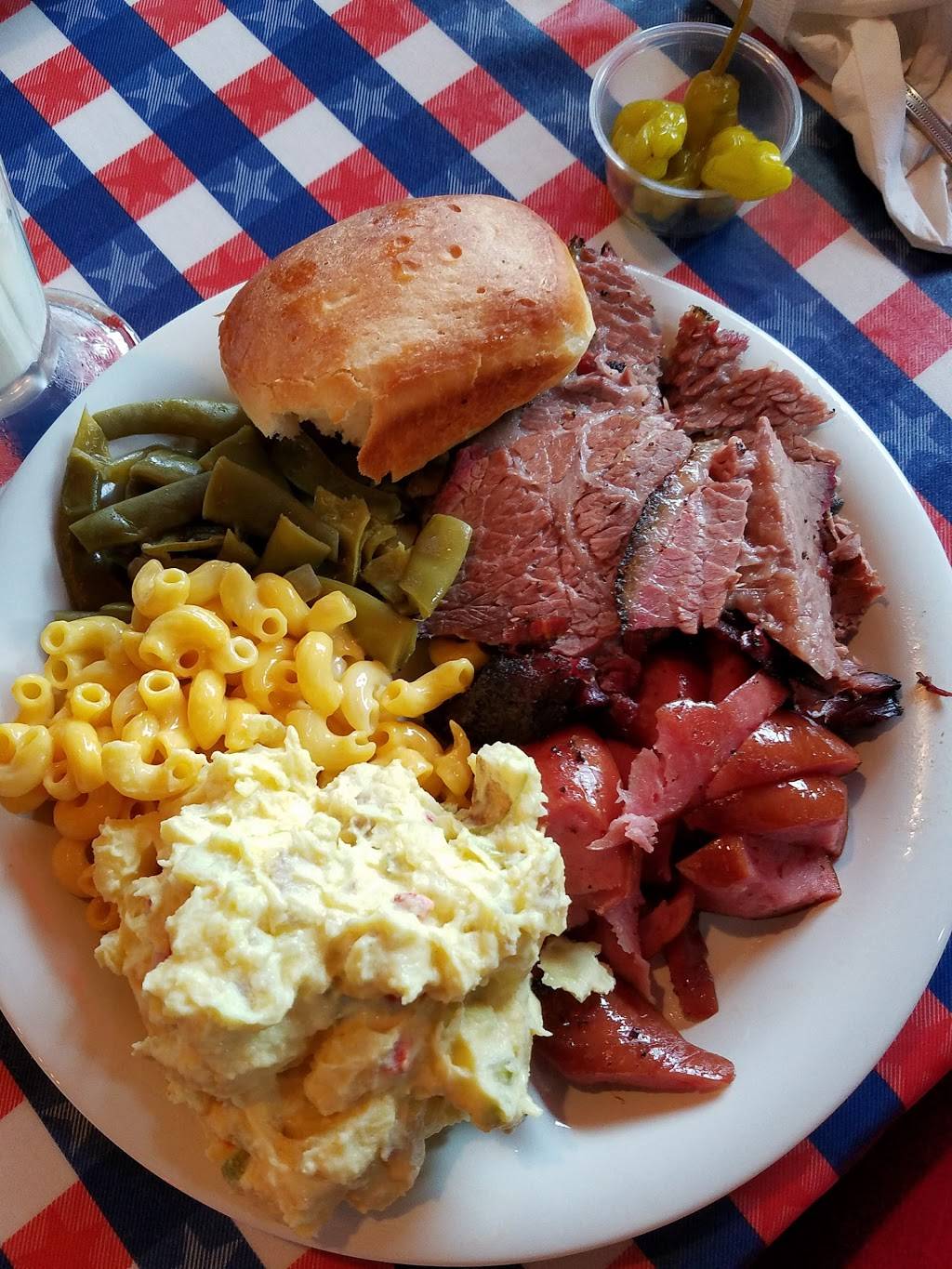 Spring Creek Barbeque | restaurant | 4108 S Carrier Pkwy, Grand Prairie, TX 75052, USA | 9722647725 OR +1 972-264-7725