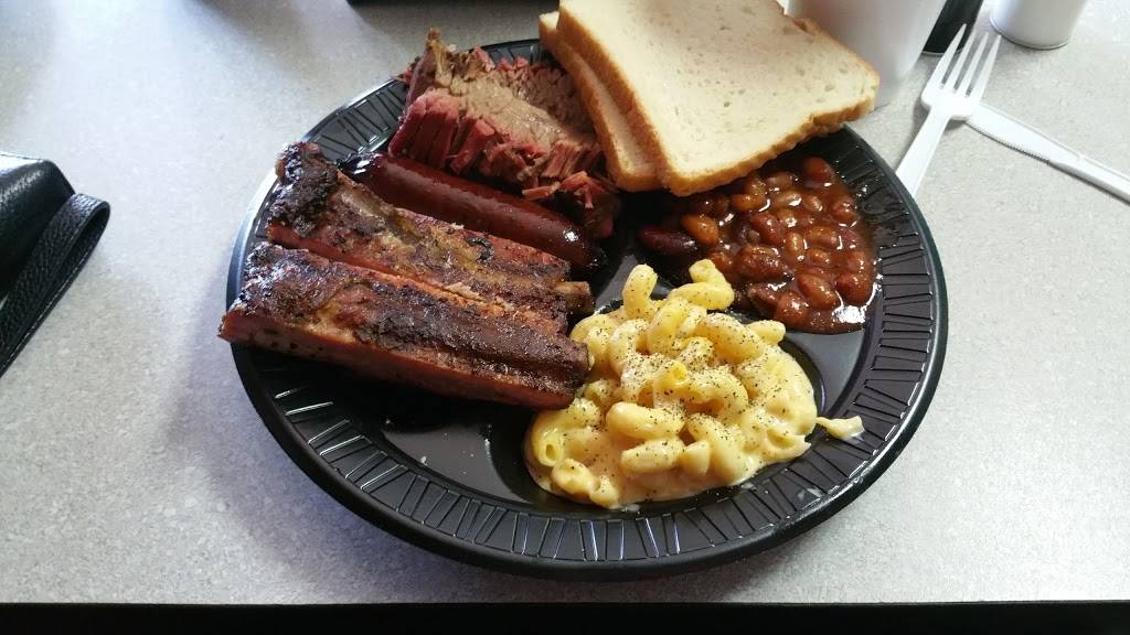 Pig In Pig Out | restaurant | 1003 E 13th St N, Wichita, KS 67214, USA | 3162637474 OR +1 316-263-7474