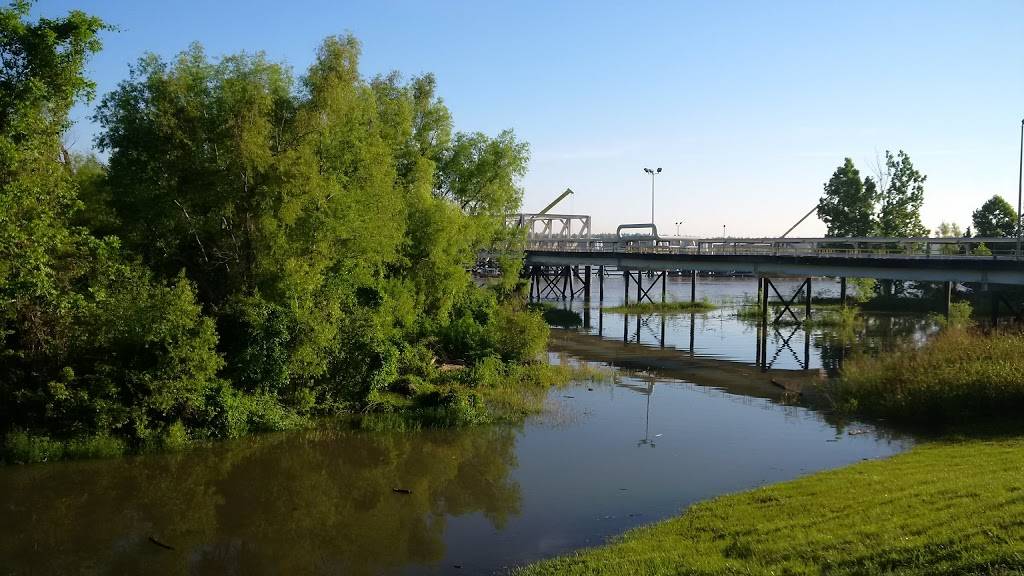 Fat Daddys | restaurant | 57950 Labauve Ave, Plaquemine, LA 70764, USA | 2256871826 OR +1 225-687-1826