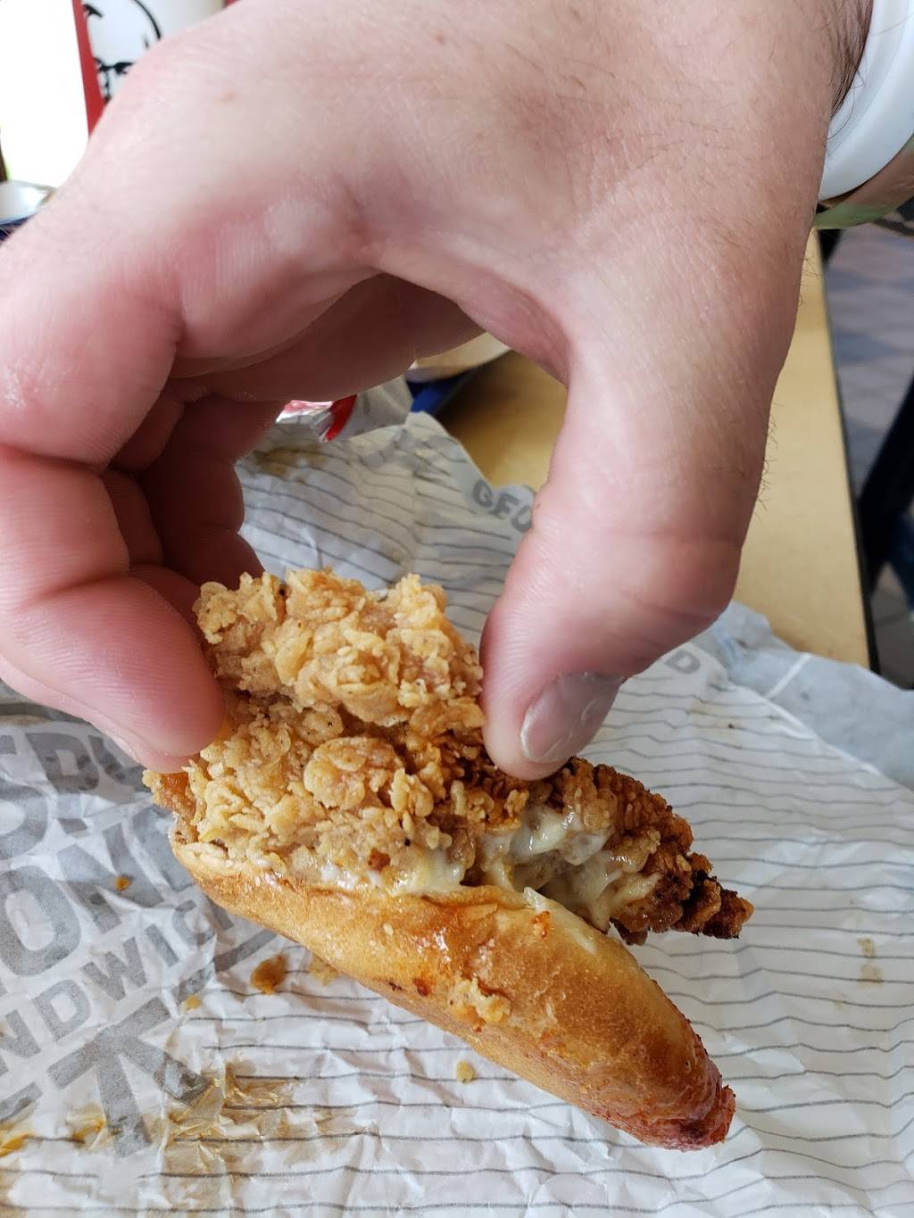 KFC | restaurant | 3175 W 11th Ave, Eugene, OR 97402, USA | 5413454532 OR +1 541-345-4532