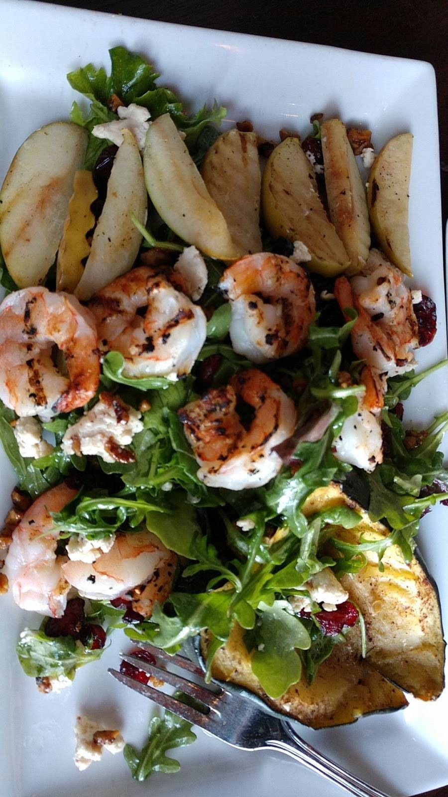 Bay Pointe Waterfront Restaurant | restaurant | 64 Washington Ct, Quincy, MA 02169, USA | 6174723200 OR +1 617-472-3200