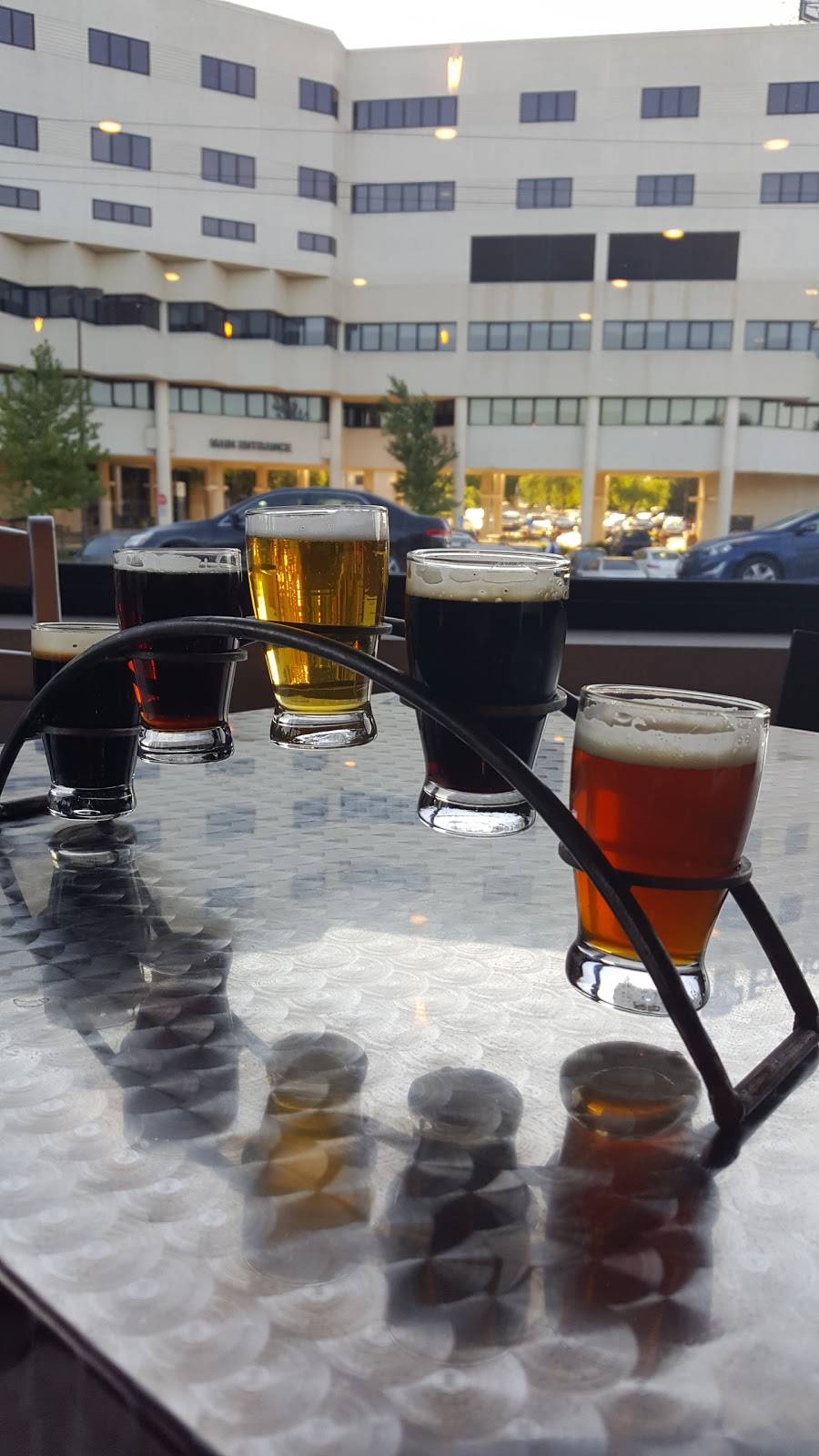 Windmill Brewing | restaurant | 2121 Gettler St, Dyer, IN 46311, USA | 2194402189 OR +1 219-440-2189