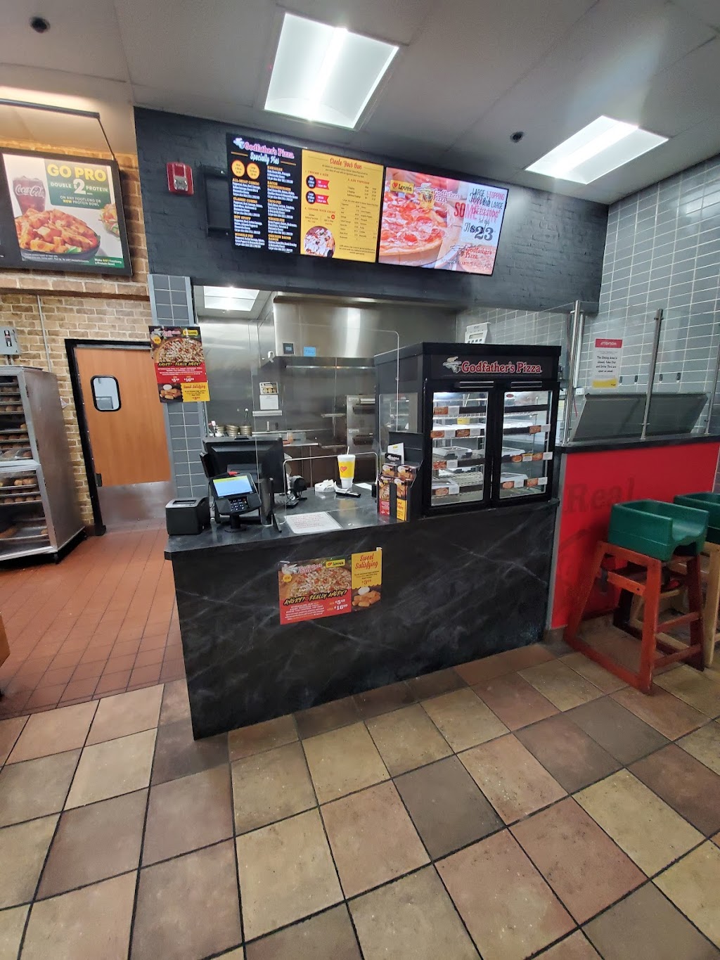 Godfathers Pizza Express | meal takeaway | 2931 E Gila Ridge Rd, Yuma, AZ 85365, USA | 9283411400 OR +1 928-341-1400