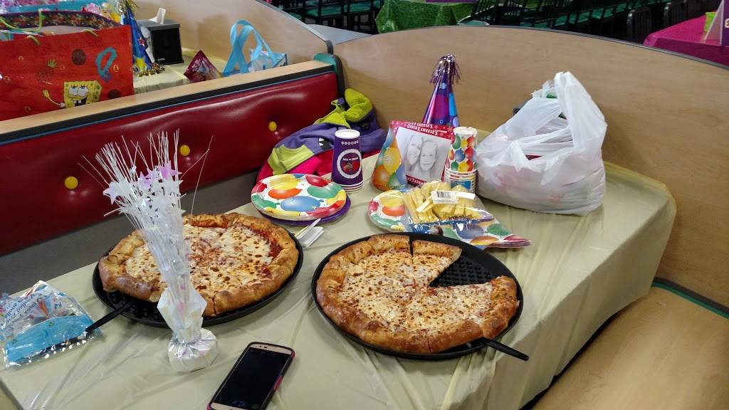Chuck E. Cheeses | restaurant | 9931 E US Hwy 36, Avon, IN 46123, USA | 3172717611 OR +1 317-271-7611