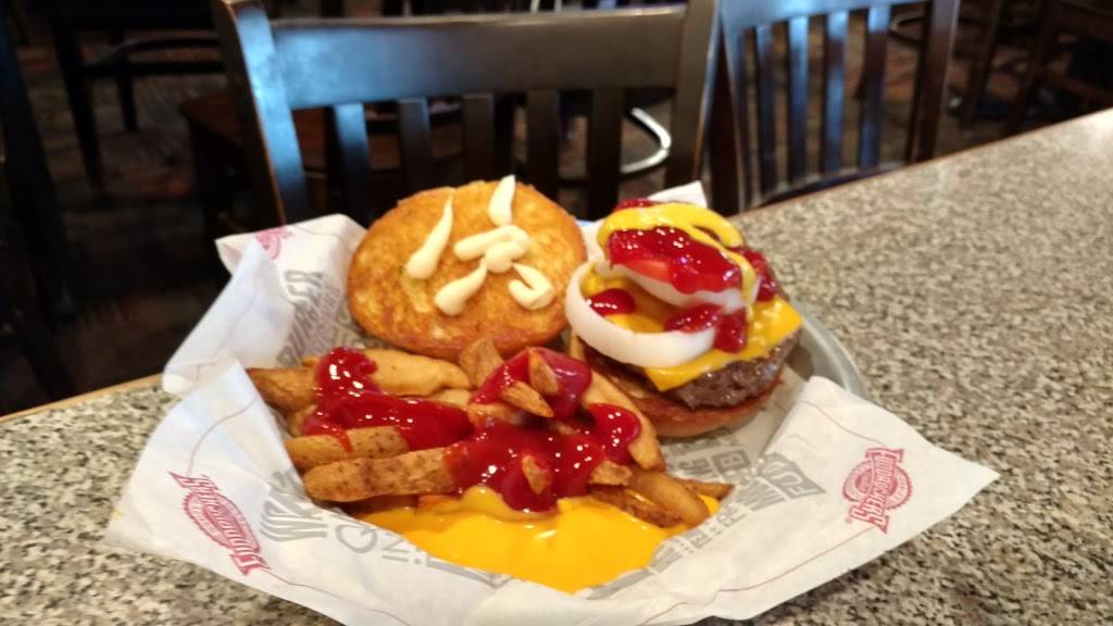 Fuddruckers | restaurant | 6100 Wade Hampton Blvd, Taylors, SC 29687, USA | 8648775554 OR +1 864-877-5554