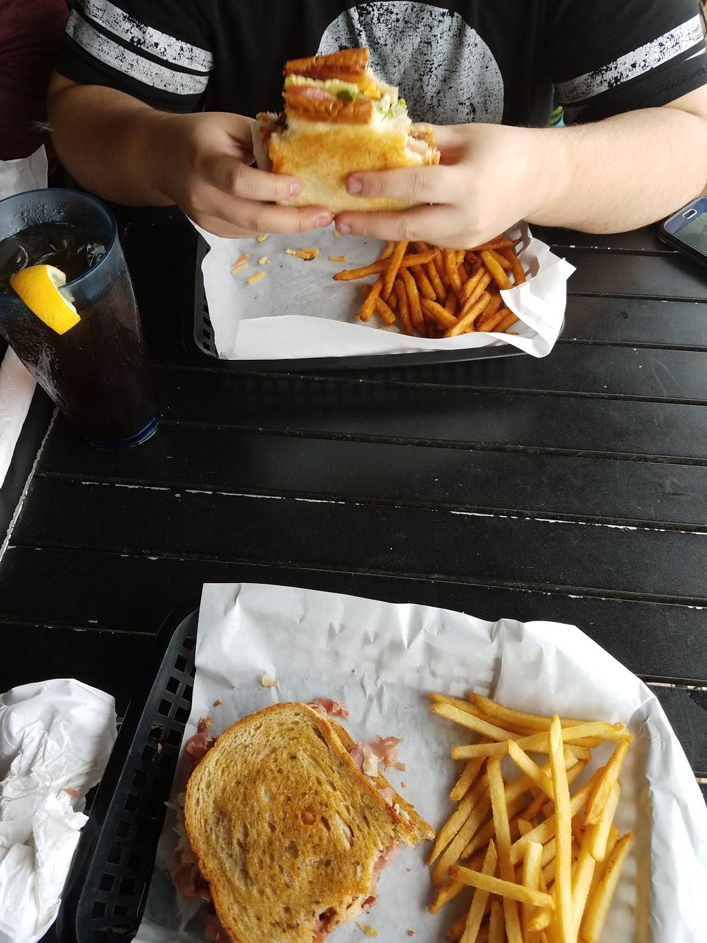 JJs Cafe | cafe | 1820 Colorado St, Rockport, TX 78382, USA | 3614501680 OR +1 361-450-1680