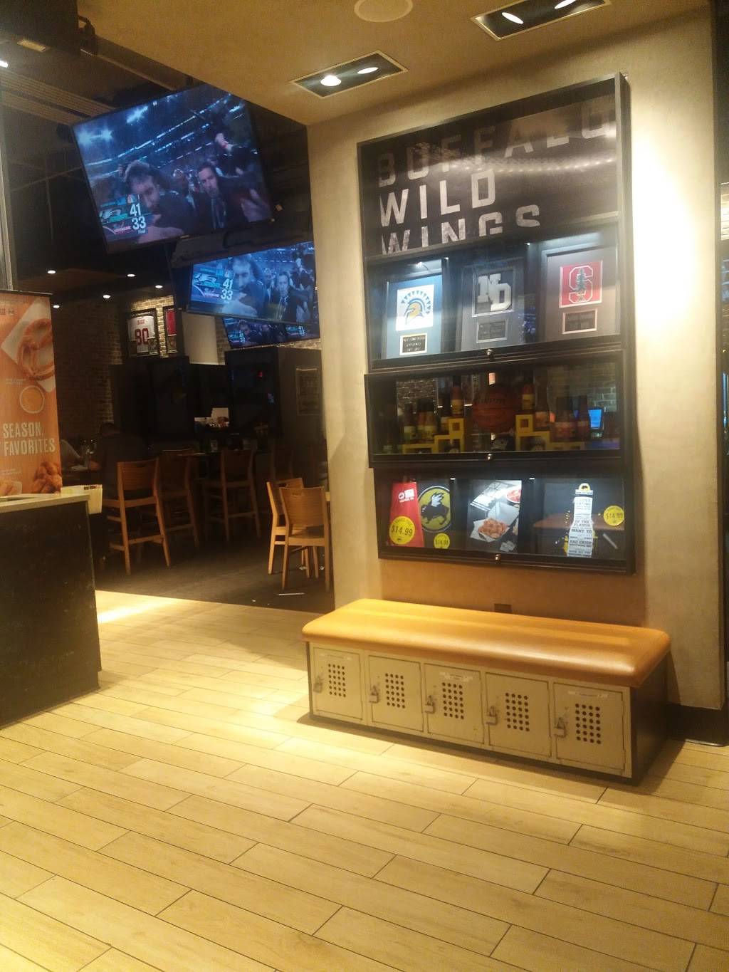 Buffalo Wild Wings | restaurant | 1988 N Main St, Salinas, CA 93906, USA | 8314492863 OR +1 831-449-2863