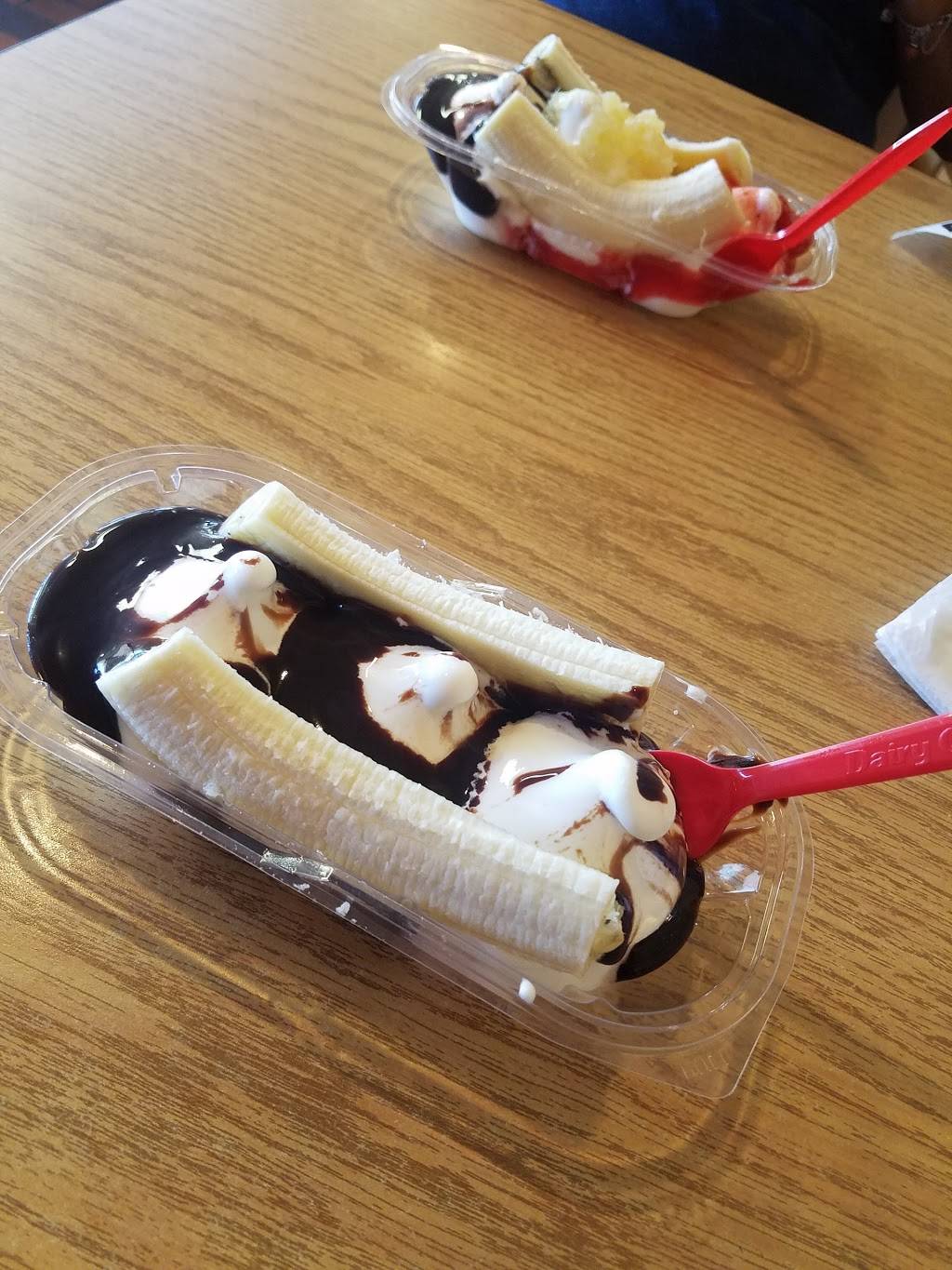 Dairy Queen Store | restaurant | 9222 S Zarzamora St, San Antonio, TX 78224, USA | 2109272695 OR +1 210-927-2695