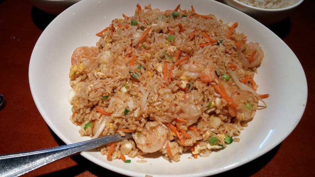 P.F. Changs | restaurant | 2361 Fountain Square Dr, Lombard, IL 60148, USA | 6306529977 OR +1 630-652-9977