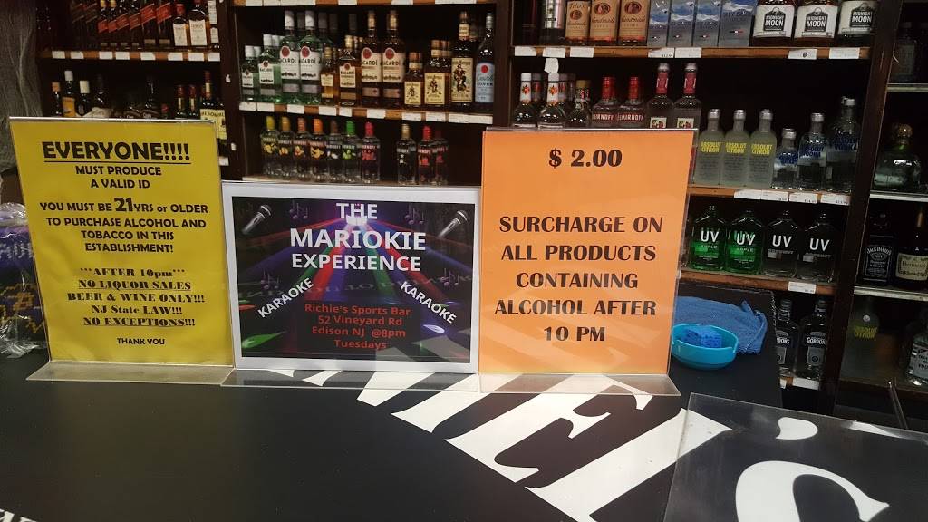 Richies Sports Bar & Liquors | restaurant | 52 Vineyard Rd, Edison, NJ 08817, USA | 7323938114 OR +1 732-393-8114