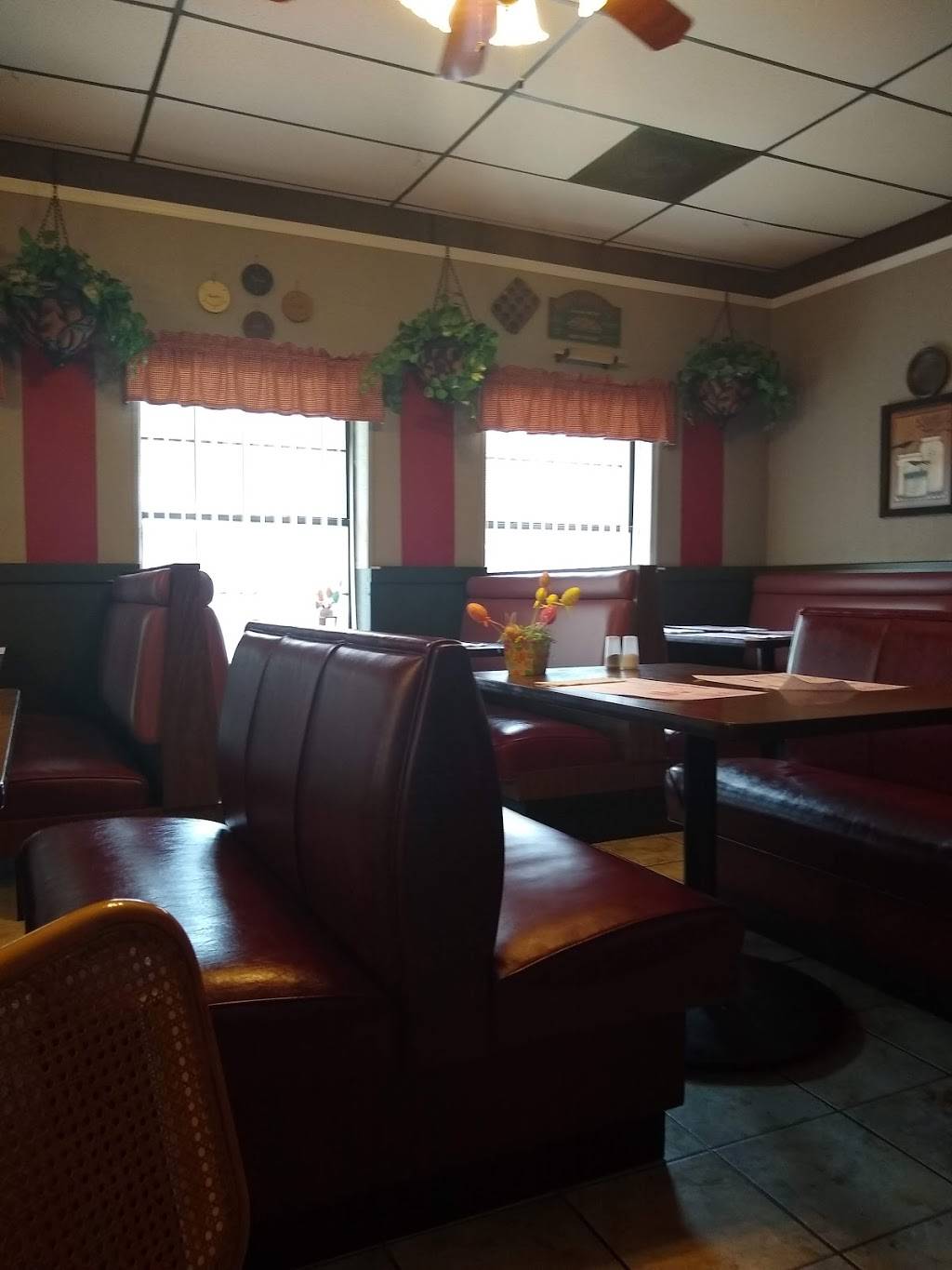 TopSpot Country Cookin & Catering | cafe | 7139 Sissonville Dr, Sissonville, WV 25320, USA | 3049842816 OR +1 304-984-2816