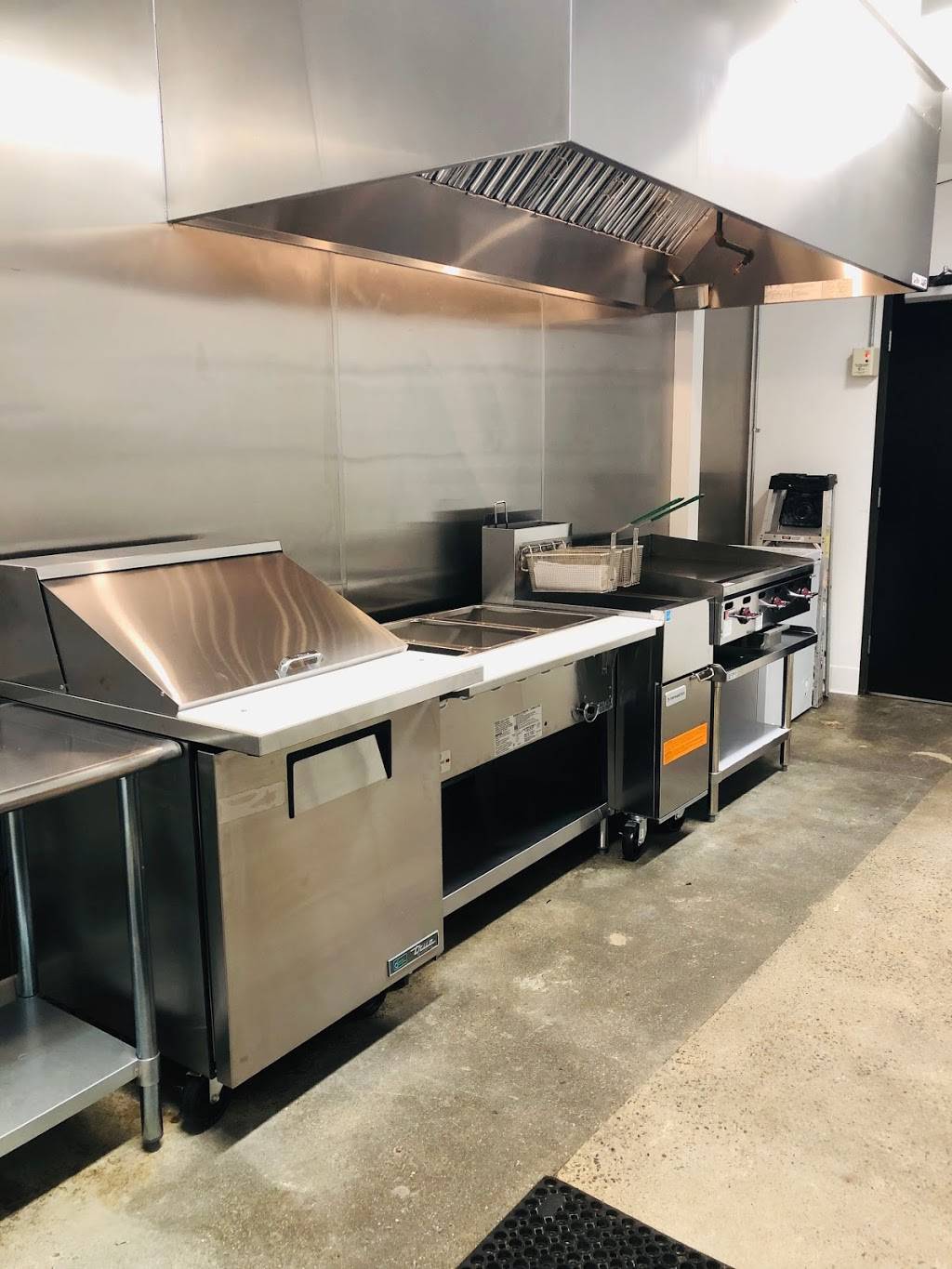 Nocturnal Eats | restaurant | 1842 W Washington Blvd #3, Los Angeles, CA 90007, USA | 5614148998 OR +1 561-414-8998